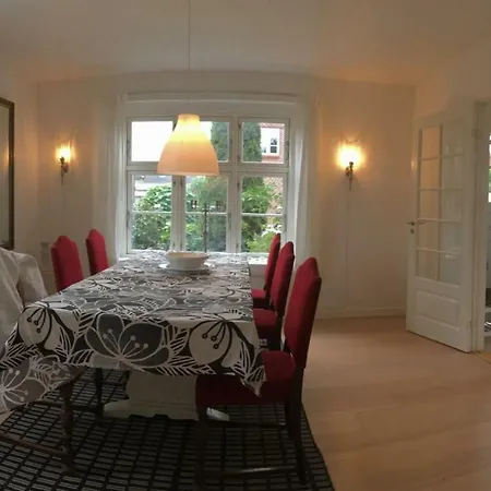 Hus